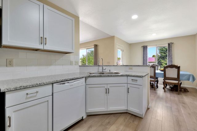 5328 S Ellis St, Wichita, KS 67216