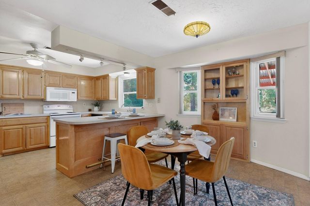 6808 Christy Avenue NE, Albuquerque, NM 87109