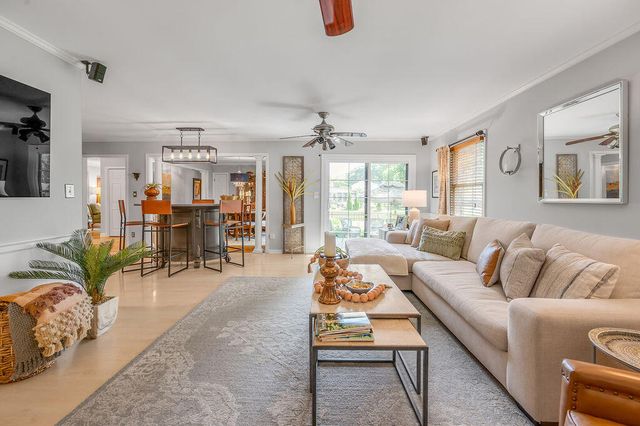 112 Summertree Drive, Nicholasville, KY 40356