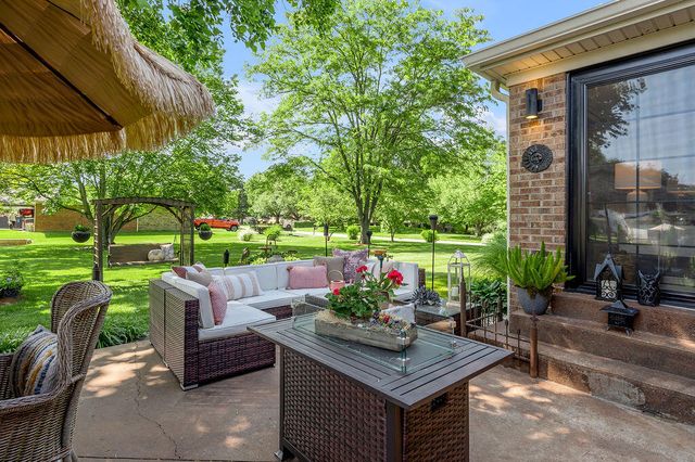 112 Summertree Drive, Nicholasville, KY 40356