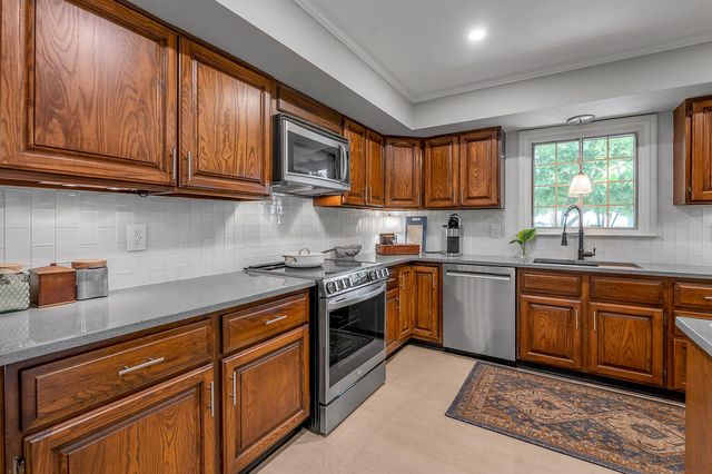 112 Summertree Drive, Nicholasville, KY 40356