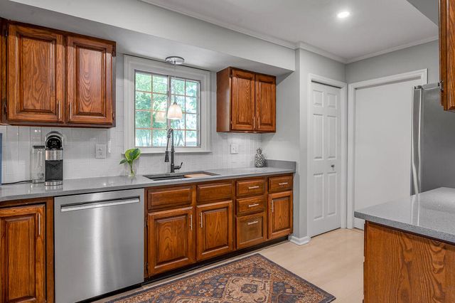 112 Summertree Drive, Nicholasville, KY 40356
