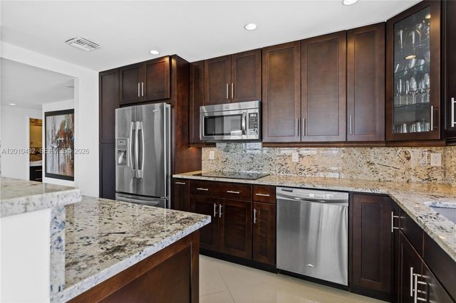 9100 W Bay Harbor Dr 11A, Bay Harbor Islands, FL 33154