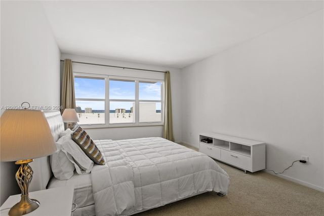 9100 W Bay Harbor Dr 11A, Bay Harbor Islands, FL 33154