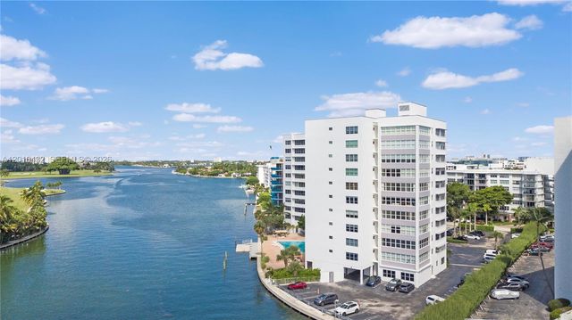 9100 W Bay Harbor Dr 11A, Bay Harbor Islands, FL 33154