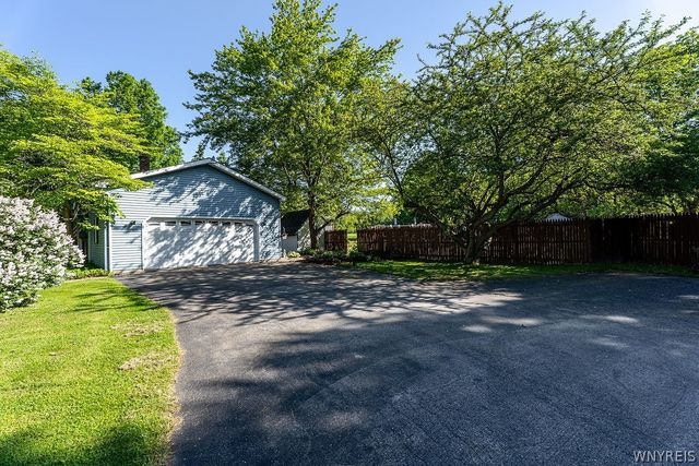 13670 Martin Rd, Newstead, NY 14001