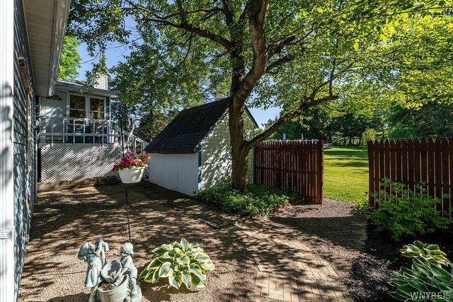 13670 Martin Rd, Newstead, NY 14001