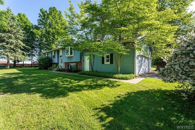 13670 Martin Rd, Newstead, NY 14001