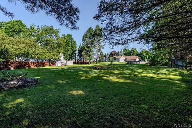 13670 Martin Rd, Newstead, NY 14001