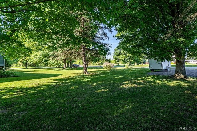 13670 Martin Rd, Newstead, NY 14001