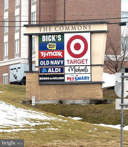 RETAIL COMMONS PKW, Martinsburg, WV 25403