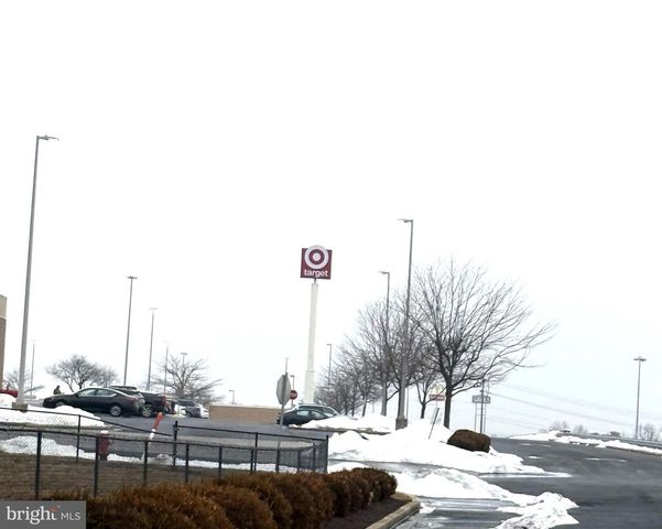 RETAIL COMMONS PKW, Martinsburg, WV 25403