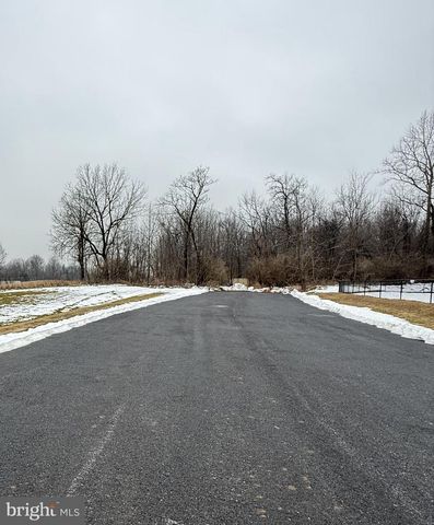 RETAIL COMMONS PKW, Martinsburg, WV 25403
