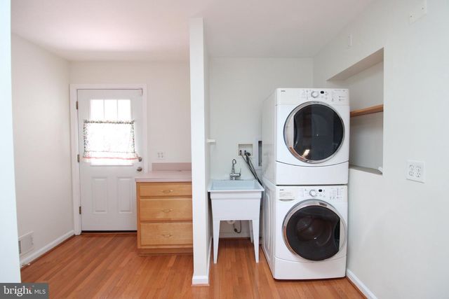 5100 AMPTHILL DR, Alexandria, VA 22312