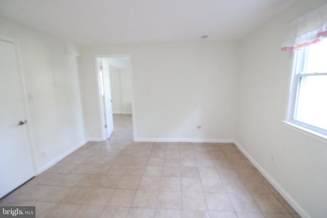 5100 AMPTHILL DR, Alexandria, VA 22312