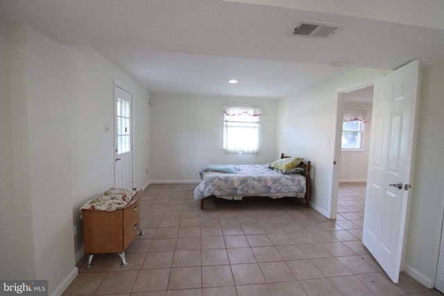 5100 AMPTHILL DR, Alexandria, VA 22312