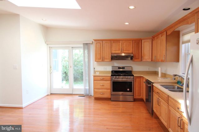 5100 AMPTHILL DR, Alexandria, VA 22312