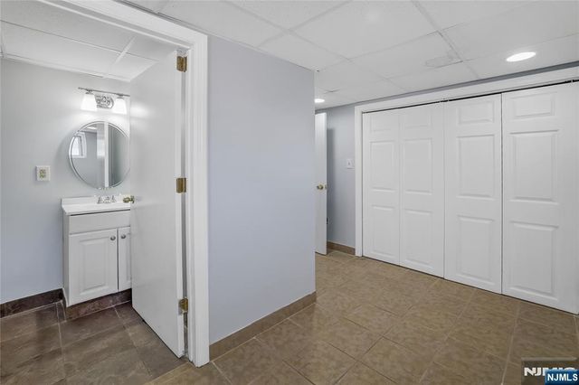 19 Woodward Street, Saddle Brook, NJ 07663