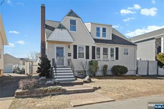 19 Woodward Street, Saddle Brook, NJ 07663