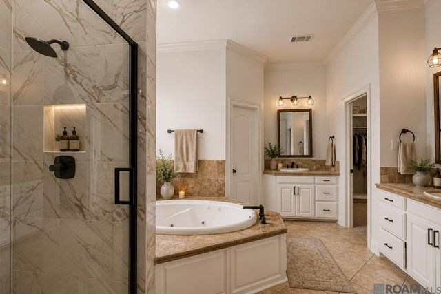 12457 Legacy Hills Dr, Geismar, LA 70734