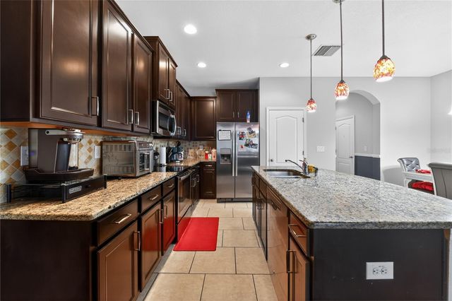 10420 BUTTERFLY WING COURT, Riverview, FL 33578