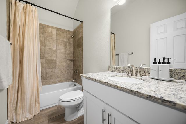 420 Stone Hollow Drive, Ferris, TX 75125