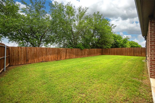 420 Stone Hollow Drive, Ferris, TX 75125