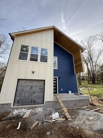 421 Oak St, Clarksville, TN 37042