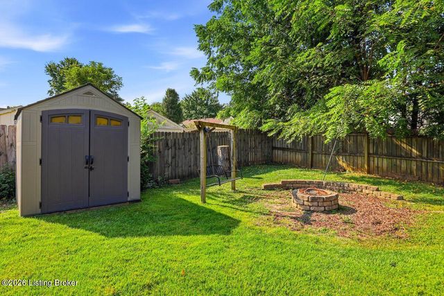 12204 Jonel Ct, Louisville, KY 40245