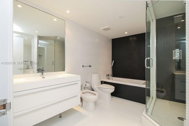 9801 Collins Ave 9W, Bal Harbour, FL 33154