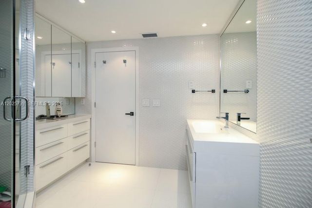 9801 Collins Ave 9W, Bal Harbour, FL 33154