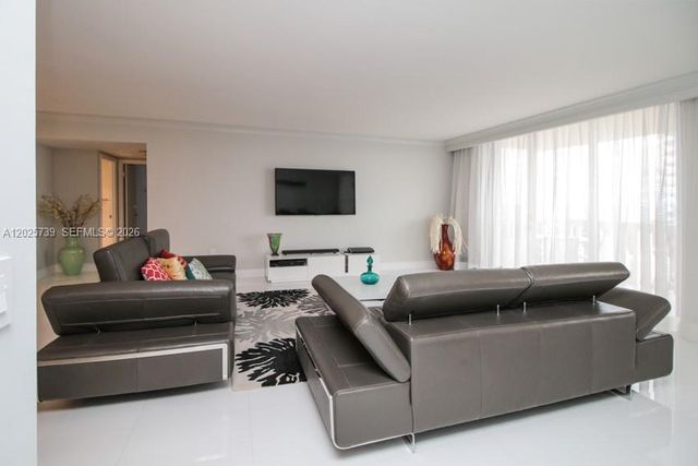 9801 Collins Ave 9W, Bal Harbour, FL 33154