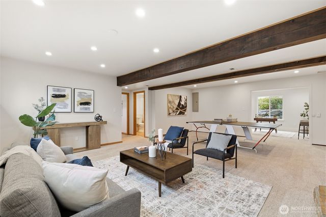 16543 NE 46th Street, Redmond, WA 98052