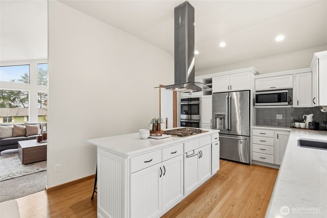 16543 NE 46th Street, Redmond, WA 98052