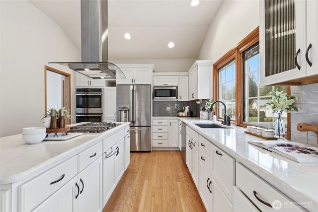 16543 NE 46th Street, Redmond, WA 98052