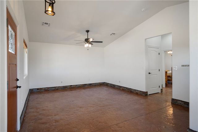 3328 N Mobile Road, Golden Valley, AZ 86413