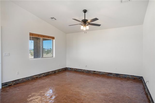 3328 N Mobile Road, Golden Valley, AZ 86413