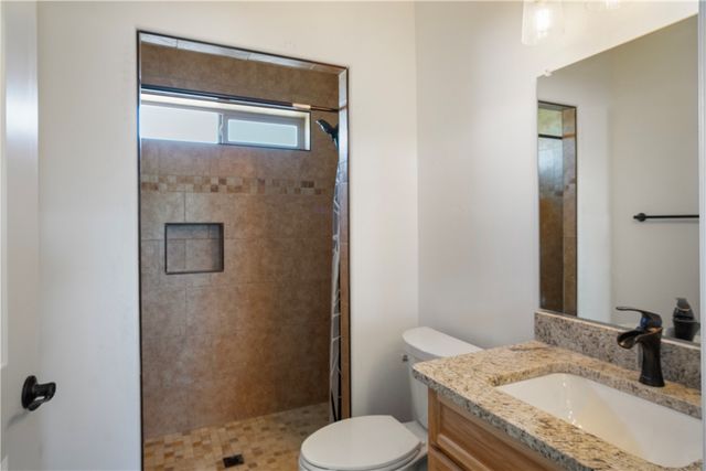 3328 N Mobile Road, Golden Valley, AZ 86413