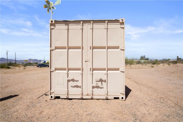 3328 N Mobile Road, Golden Valley, AZ 86413