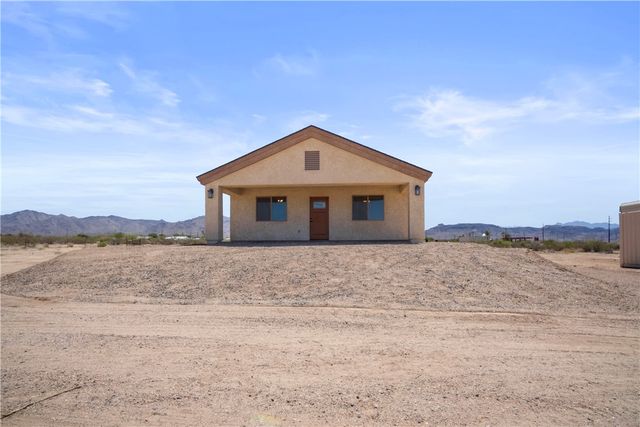 3328 N Mobile Road, Golden Valley, AZ 86413