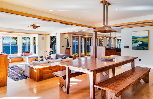 775 Hills Point Road, Charlotte, VT 05445
