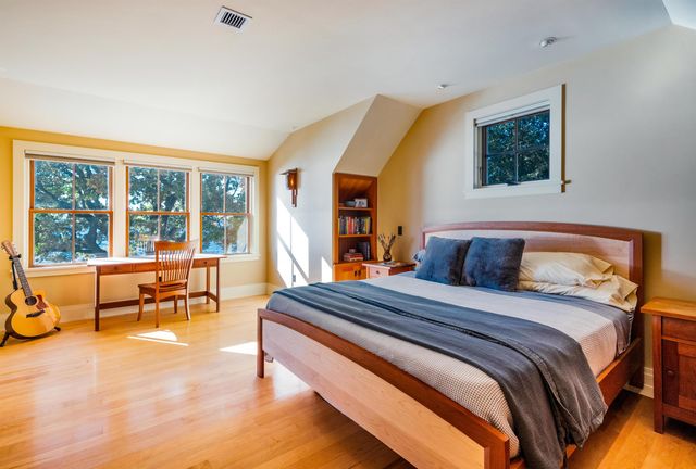 775 Hills Point Road, Charlotte, VT 05445