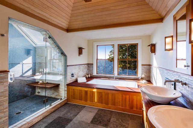 775 Hills Point Road, Charlotte, VT 05445
