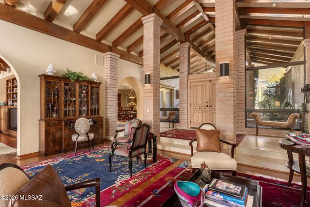 7250 E Ventana Canyon Drive, Tucson, AZ 85750