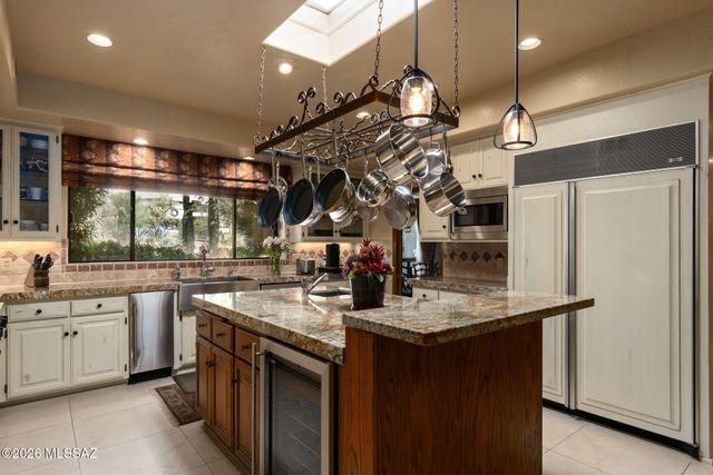 7250 E Ventana Canyon Drive, Tucson, AZ 85750