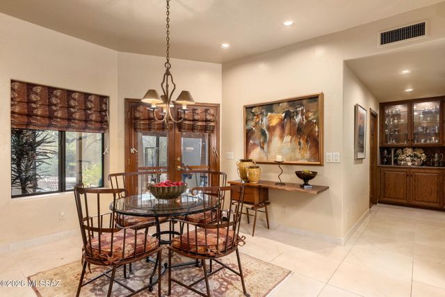 7250 E Ventana Canyon Drive, Tucson, AZ 85750