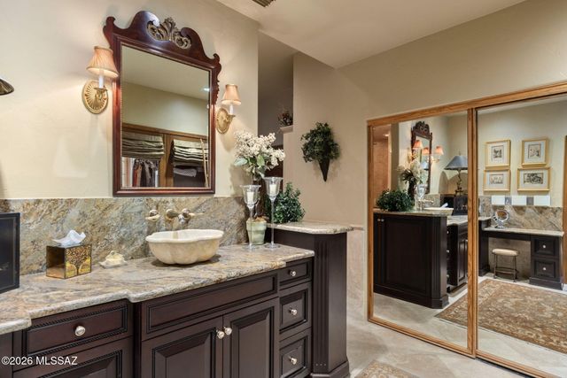 7250 E Ventana Canyon Drive, Tucson, AZ 85750