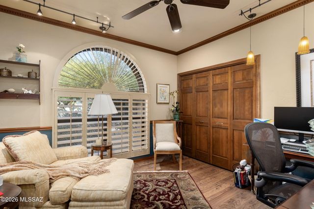 7250 E Ventana Canyon Drive, Tucson, AZ 85750