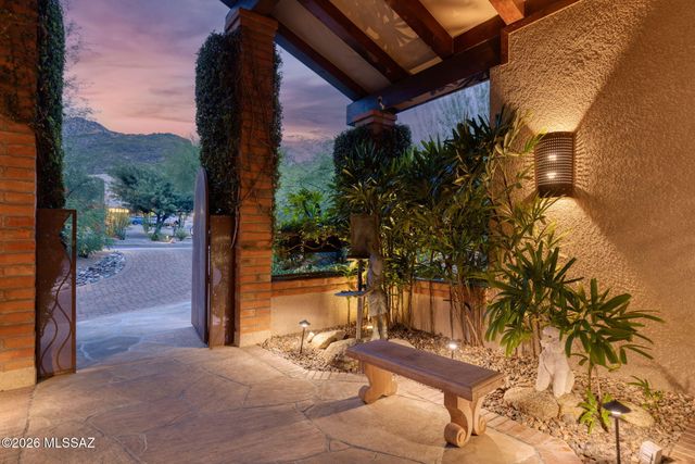 7250 E Ventana Canyon Drive, Tucson, AZ 85750