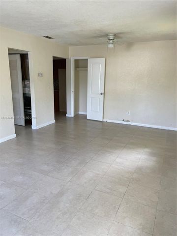16041 NE 18th Pl 1, North Miami Beach, FL 33162